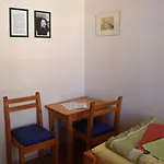Zur Wartburg בית הארחה