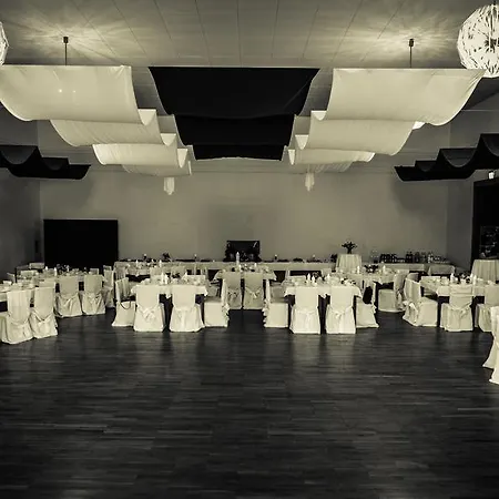 Zur Wartburg 게스트하우스 3*