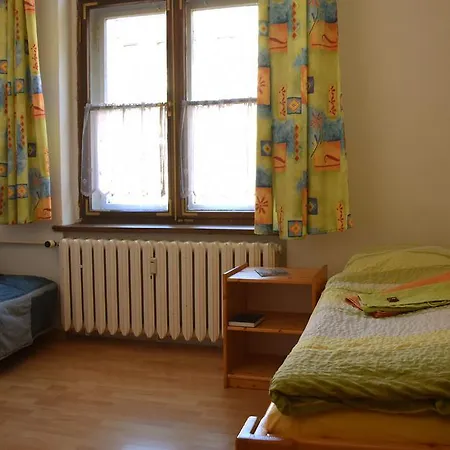 Zur Wartburg Casa de hóspedes Görlitz