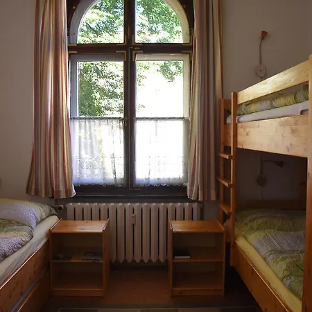 Casa de hóspedes Zur Wartburg 3*